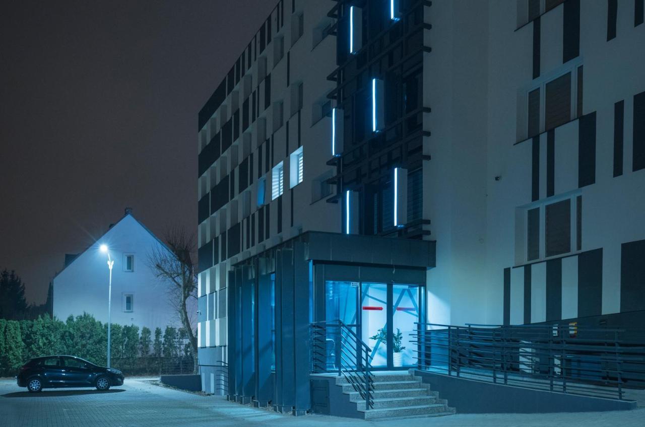 My 1St Place Poznan Aparthotel Buitenkant foto