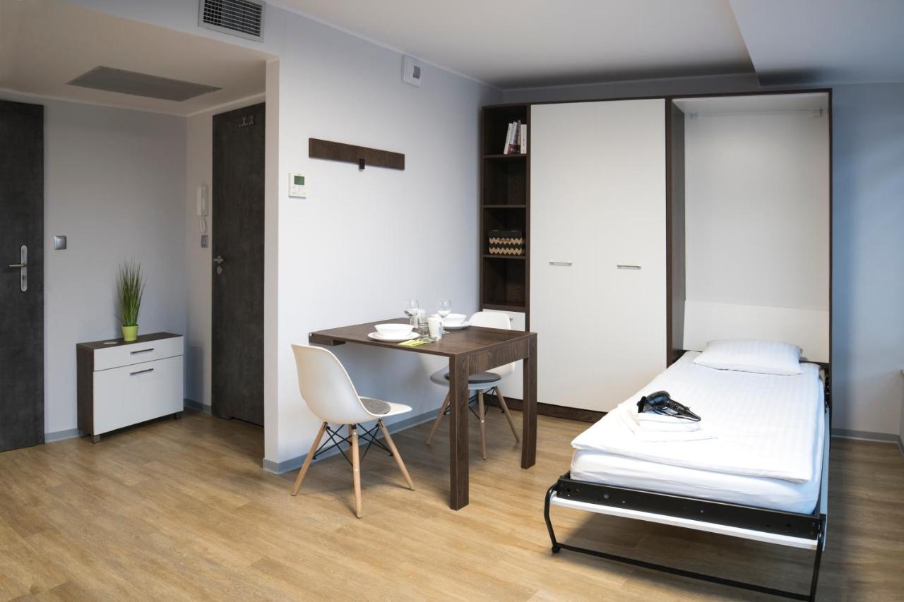 My 1St Place Poznan Aparthotel Buitenkant foto